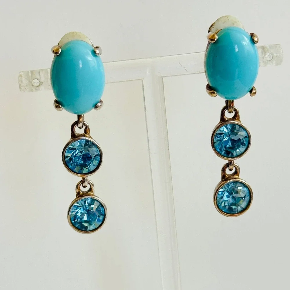 CN Crown Nine Entrancing Blue‎ Regal Cabochon Earrings crystal clip Dangle 1.8
